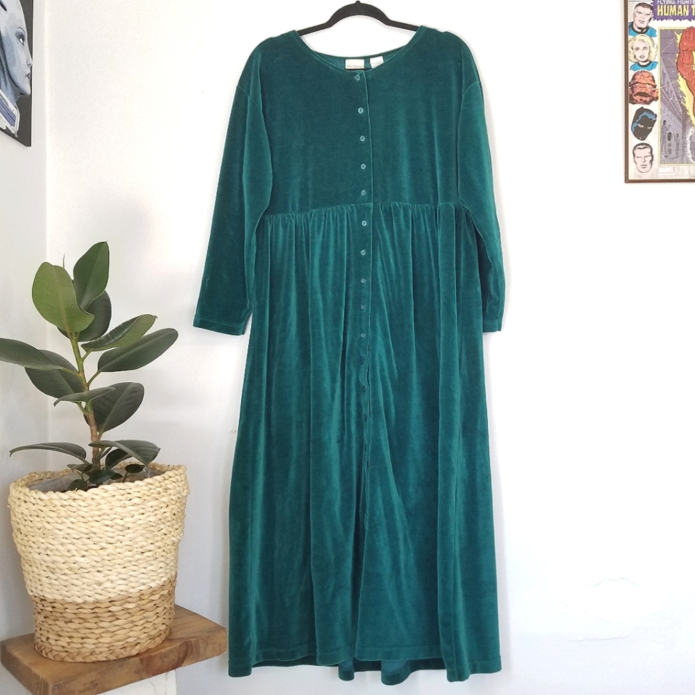 Vintage Sarah Chapman Emerald Green Velvet Button Down Long Sleeve Midi Dress